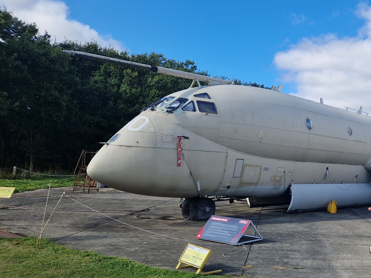 There is an anti-det run of the Nimrod planned for this coming Sunday, 15th December. It means all four engines being run up and will take place between 11.30 and 11.50 in the morning. It's subject to serviceability on the day but should clear the cobwebs before Christmas.