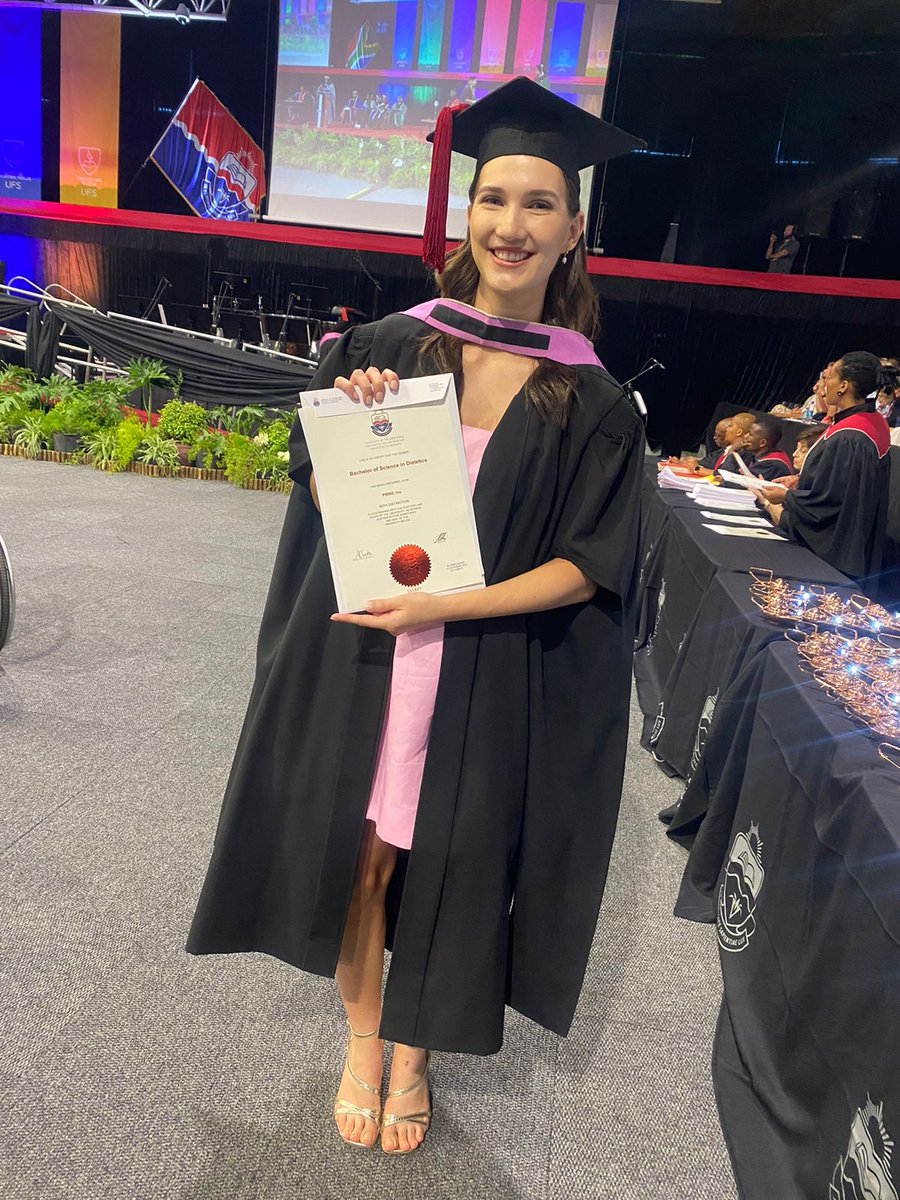 UFSweb's tweet photo. Congratulations to Ina Prins, who obtained a Bachelor of Science in Dietetics. Prins receives this qualification with distinction and is the only one to do so among the group of graduates within this category during this session.
#UFSGraduation2024 #ProudlyKovsies https://t.co/IJBOY90ypq