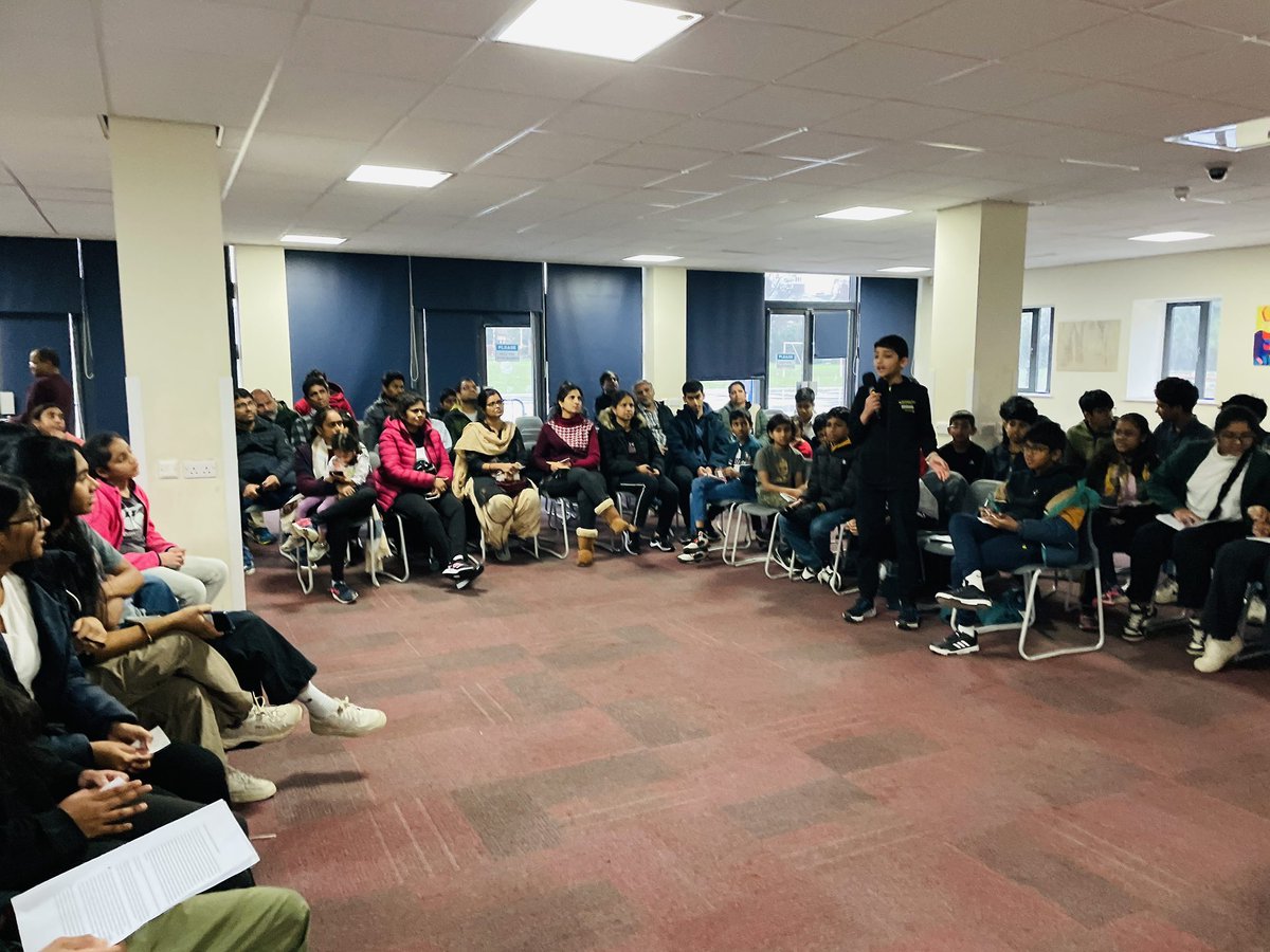 UKTeluguHindu's tweet image. Another location this time..Rugby 
Rugby saw over 80 participants, mostly students and parents,engaging in a vibrant debate on AI regulation. MP John Slinger, Sarah Feeney, Ish Mistry &amp;amp; local community representatives attended, offering valuable insights
#ukpw #uthopw #TeamUTHO