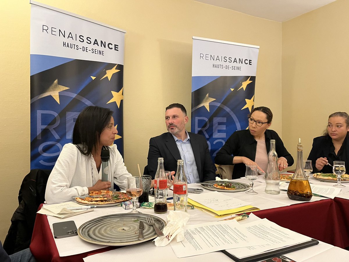 RE_Nanterre's tweet photo. Débat avec le législateur, l’experte et la victime sur les violences sexistes et sexuelles. Avancées dans la prise de conscience et la lutte contre ces violences mais encore des progrès à réaliser pour accompagner les victimes.
Merci @iacovellixavier #sandrinedury et @Bai_Achidi https://t.co/yrYuTdH044