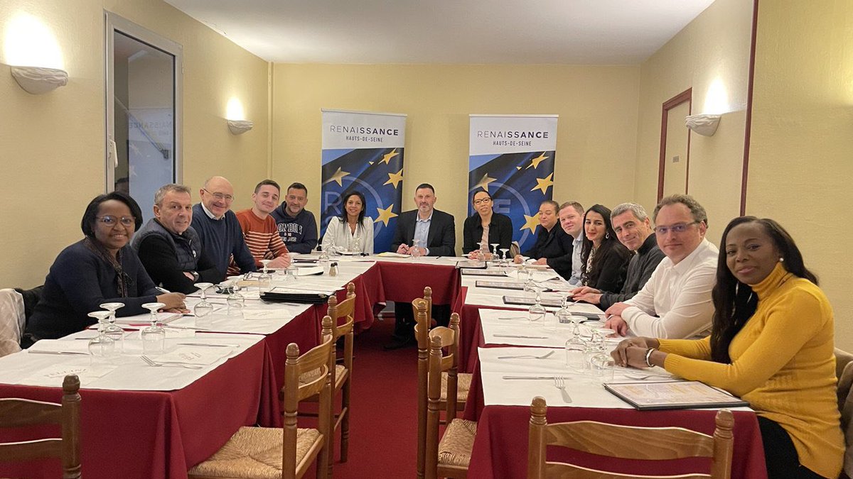 RE_Nanterre's tweet photo. Débat avec le législateur, l’experte et la victime sur les violences sexistes et sexuelles. Avancées dans la prise de conscience et la lutte contre ces violences mais encore des progrès à réaliser pour accompagner les victimes.
Merci @iacovellixavier #sandrinedury et @Bai_Achidi https://t.co/yrYuTdH044