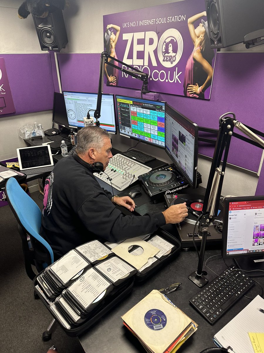 IANREADING's tweet image. annual Thankyou to everyone for stepping us up in 2024 
Seemed the trend was loosing quite a few Radio Stations
We have gone from strength to strength 
T H A N K Y O U 💜