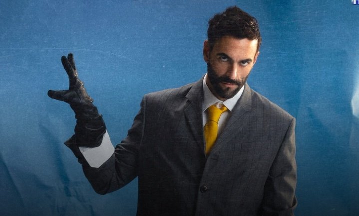 mengotienecose's tweet photo. Mengoni tiene parete immaginaria https://t.co/Dis2cO7RH6