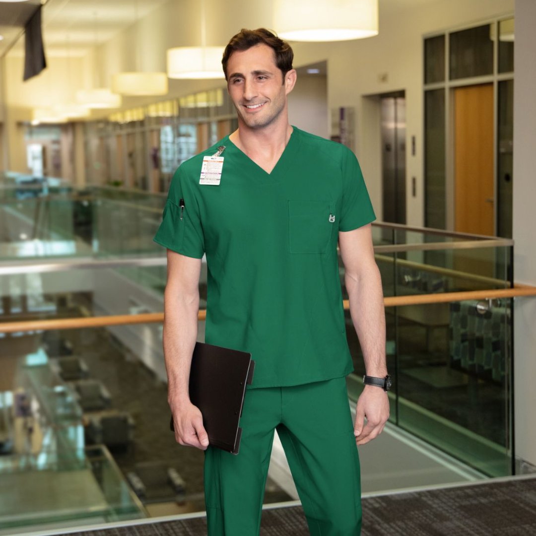 KaraGroupUK's tweet photo. Go all in for the 𝗳𝗲𝘀𝘁𝗶𝘃𝗲 𝘀𝗲𝗮𝘀𝗼𝗻 with our 𝗛𝘂𝗻𝘁𝗲𝗿 𝗚𝗿𝗲𝗲𝗻 𝗪𝟭𝟮𝟯 scrubs 🎄🎅🏻⁠ 

Shop online > https://t.co/f6n8p7gazn

⁠ https://t.co/pOvO3UukRc