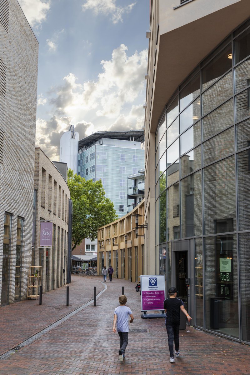 Het ministerie van Economische Zaken &amp; Klimaat heeft voor het centrum van Kerkrade een financiële bijdrage van bijna 4,3 miljoen euro toegekend vanuit de Impulsaanpak Winkelgebieden. 

Lees meer: buff.ly/3OMDtFK