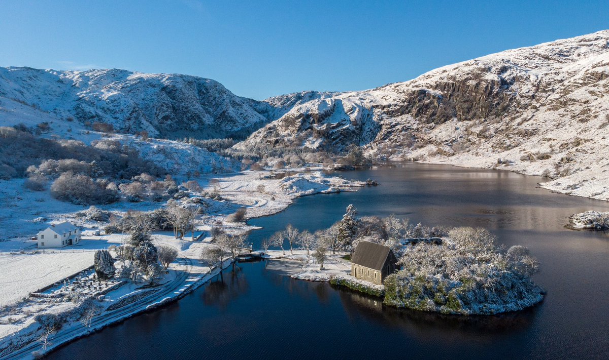 Just a few days left to order prints in time for Christmas over at my website cianoregan.com 

Last day to order from 🇮🇪 : December 14
Last day to order internationally has passed
