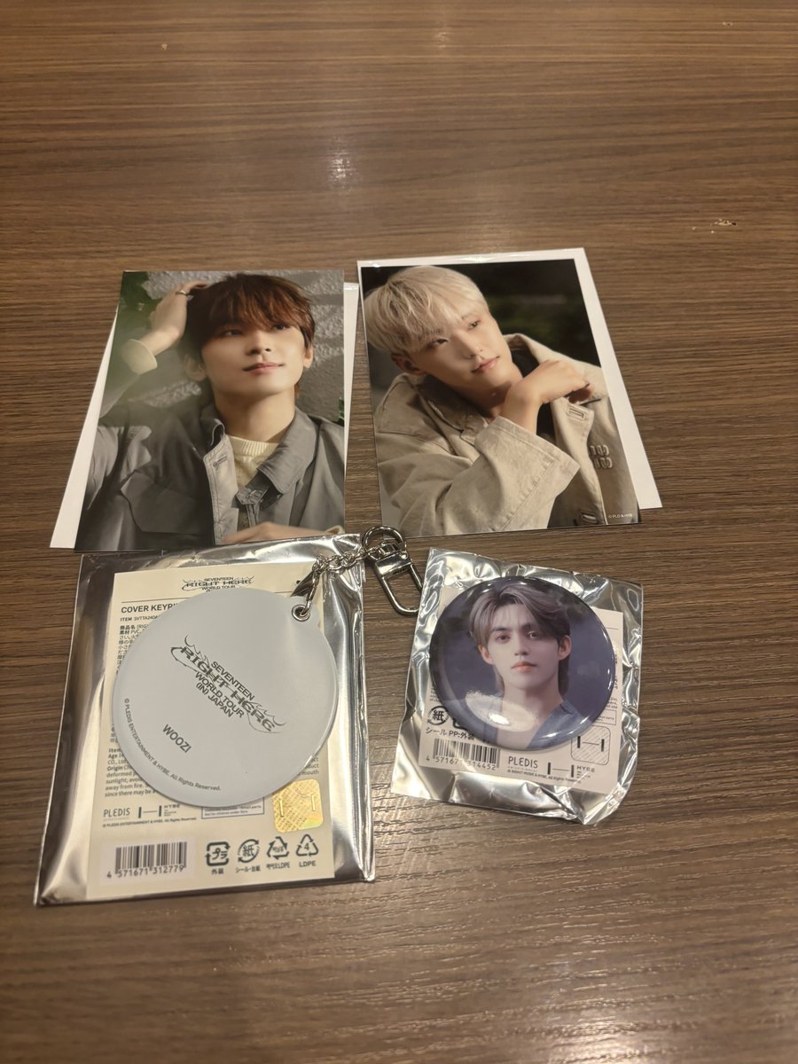 7ri7ry's tweet photo. 세븐틴 SEVENTEEN セブチ 交換 교환 right here japan

cover keyring カバー キーリング 커버 키링

【譲】 ウジ

【求】 ディノ

カプセル トイ 캡슐 토이

【譲】エスクプス　缶バッチ

【求】  ディノ　キーリング　

セブチ 大阪公演手渡し（京セラ12 ,14 ,15日）
쿄세라돔 12,14,15 일 교환가능 https://t.co/fO4BGrhAMS