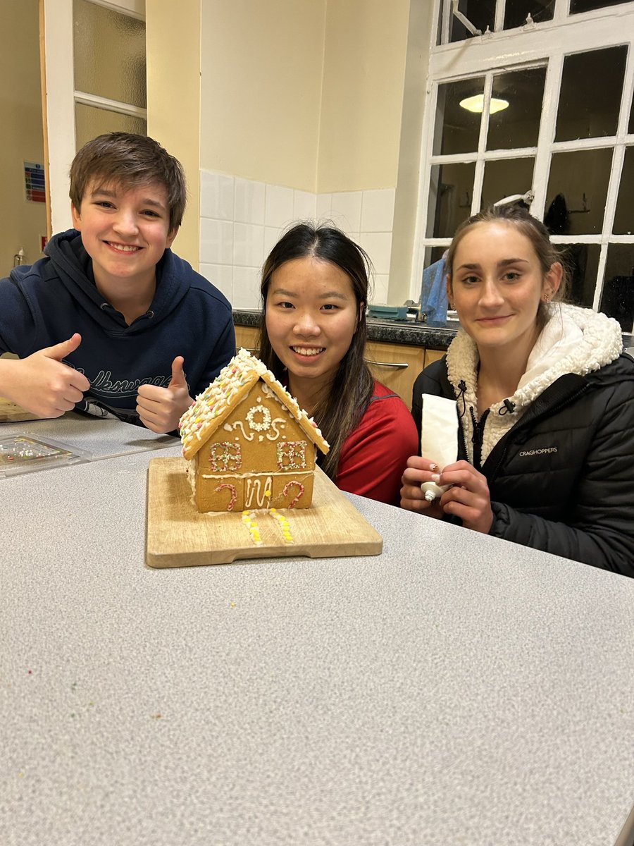 Style House tweet media