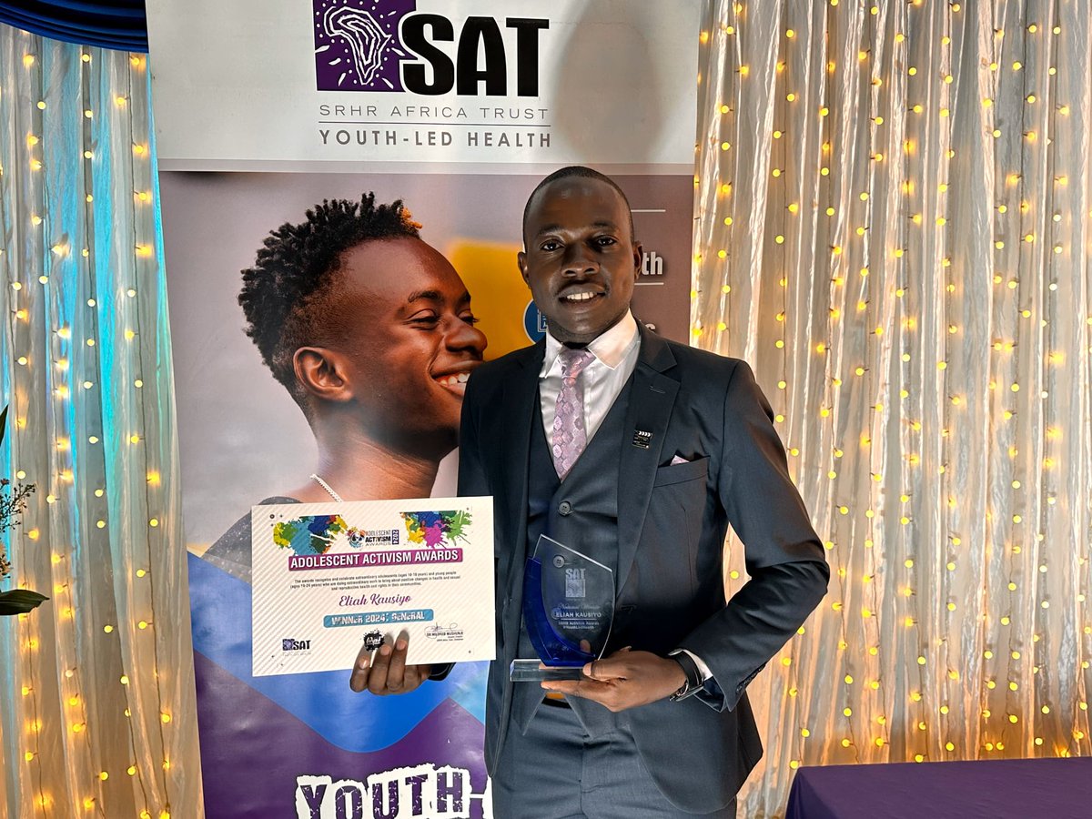 YPNZimbabwe's tweet photo. 🎉 We celebrate @kausiyo_eliah our National Sector Rep for #AYP living and working in the streets for winning the @SRHRAfricatrust 2024 National Adolescent Activism Awards in the General Category! 🏆 We are proud of your dedication to the health and wellbeing of young people.🥳👏🏽 https://t.co/AsPTrkzH4m