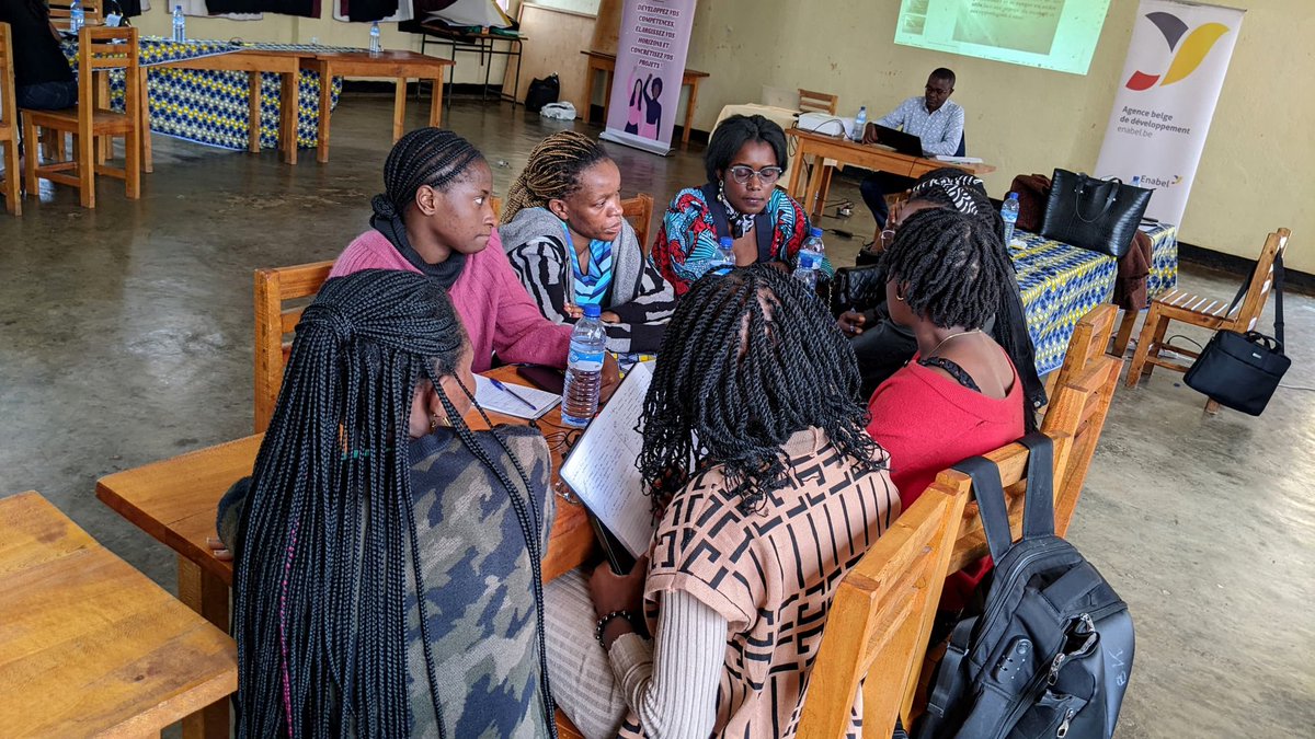 GaarjOrg's tweet photo. Du 3 au 6/12/, nous avons  participé à une formation intensive sur l’entrepreneuriat culturel à Murhesa, organisée par UWEZO avec le soutien d’ENABEL B. 
Content d'accroître les compétences de nos membres pour plus d'impacts communautautes ! https://t.co/6mZ1fPX6Vq