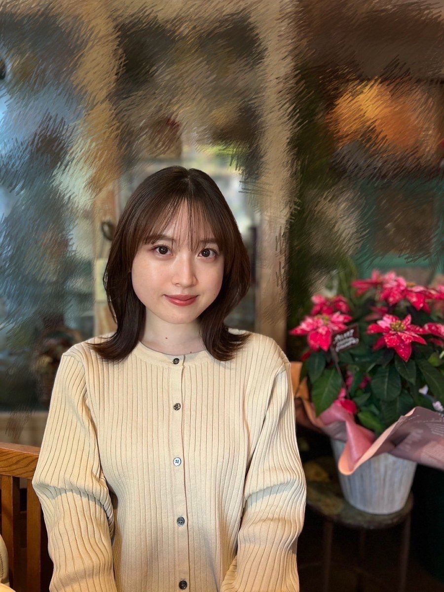 色んなことがあった1年でしたが、無事に27歳を迎えることができました。
今はリハビリのおかげで杖で歩くことができるようになり、ひとつひとつ出来ることが増えていく度に幸せを噛みしめています。
どんな辛いこともいつかあんなことあったよねって話せる時が必ず来る。
これからも見守っていてね☺︎