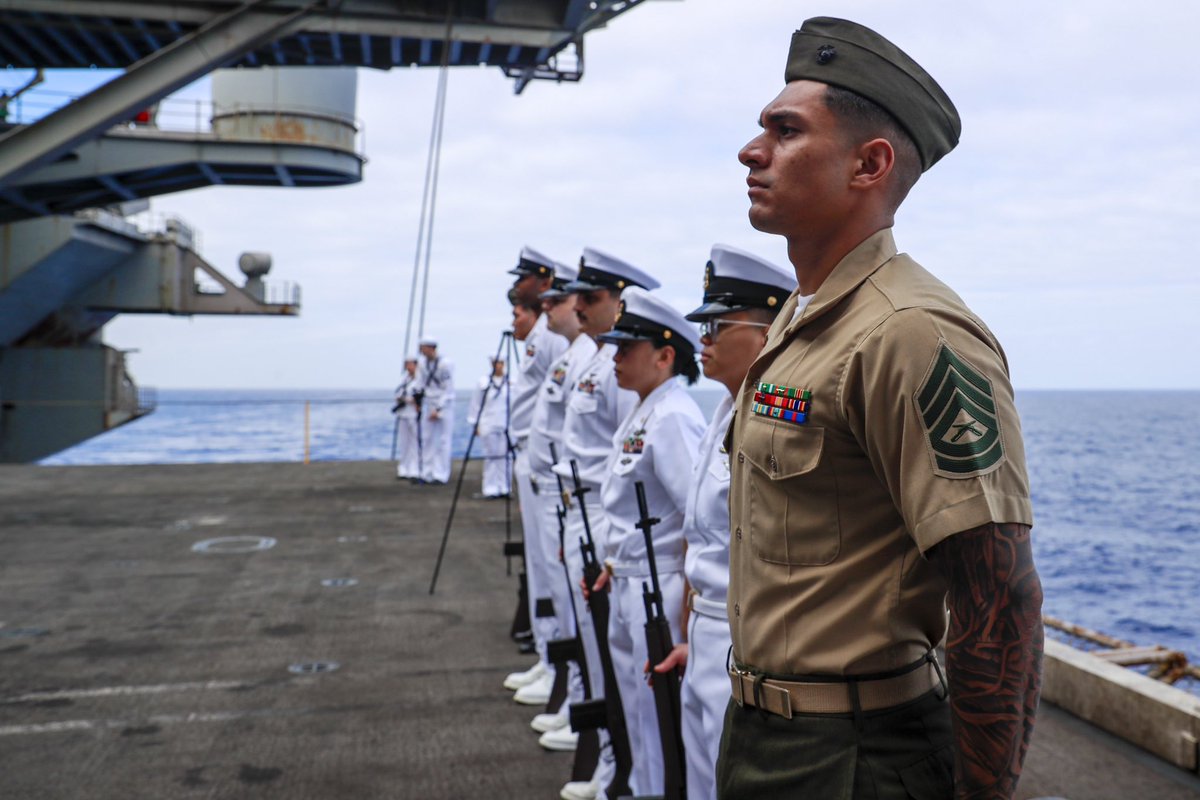 On December 7, Lincoln Nation paid homage to the Navy heroes who defended selflessly and valiantly against the Japanese attacks on Pearl Harbor 83 years ago.

Their actions and sacrifice serve as stark reminders that we must always be ready to defend our Nation. 
 
#NavyHeritage