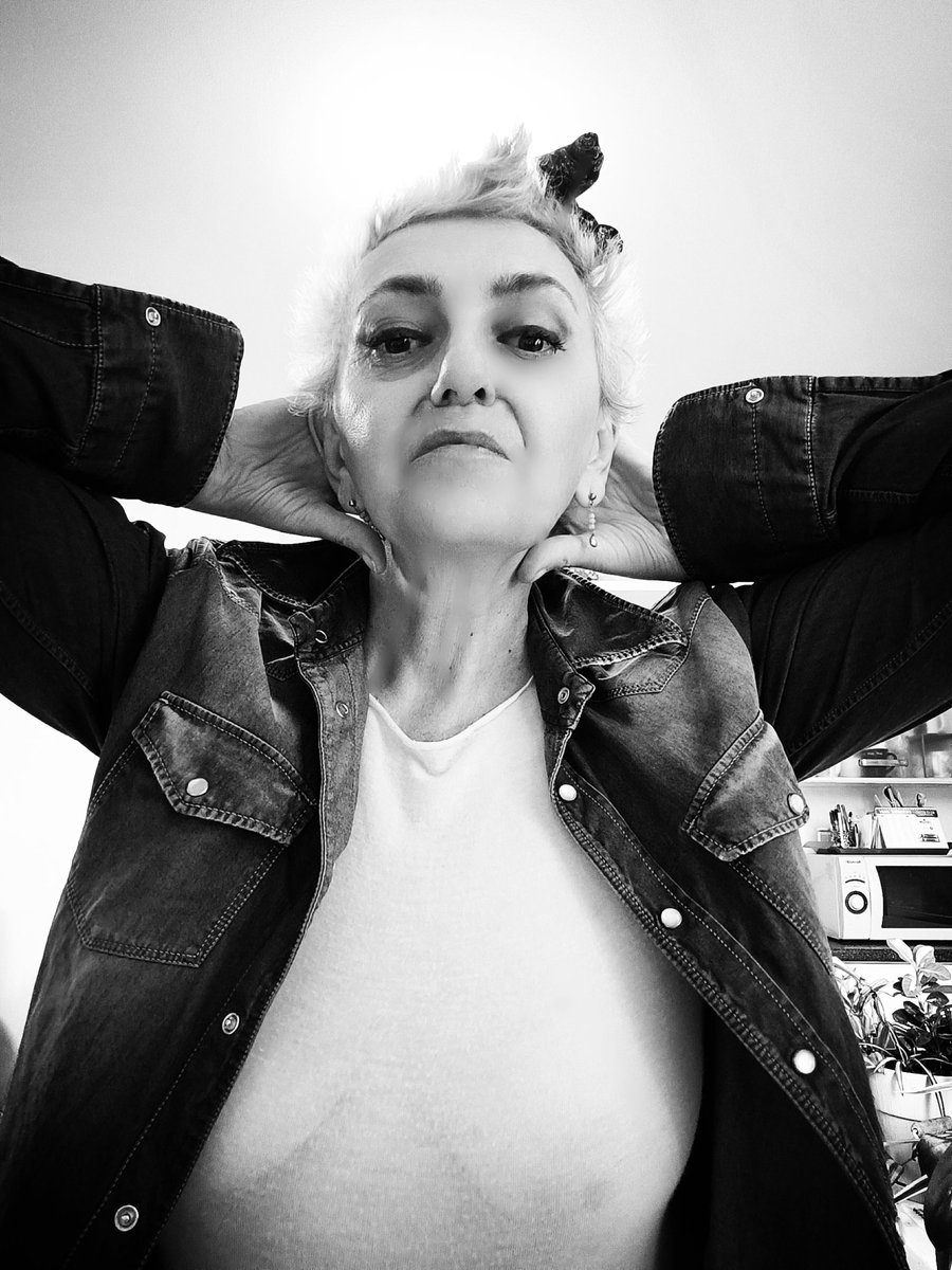 PettyMagpie🐦⬛ tweet media