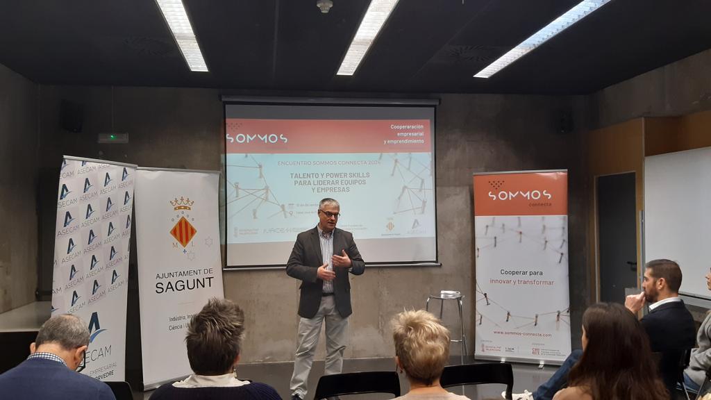 ceeivalencia's tweet image. Comenzamos el encuentro #SOMMOSconnecta de Camp de Morvedre sobre power skills.