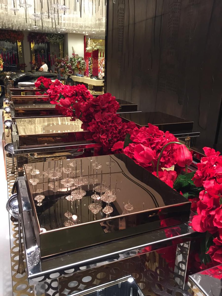 StudioKitchen1's tweet photo. Indulge in an unforgettable catered experience - where elegance meets intimacy, and every dish is a moment to savour.

#studiokitchen #theartoffinetaste #cateringforalloccasions #sk #theartoffineserving #catering #intimate #gathering #menu #dinner #lunch #BringSKHome #red #flower https://t.co/XqJd8XjWgS