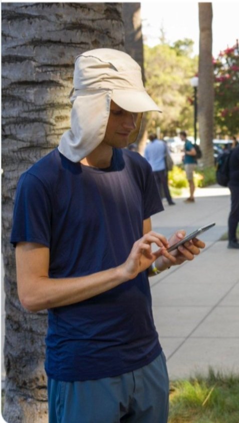 BitcoinPumpkin's tweet photo. No wonder @VitalikButerin is against Proof-of-Work.

Bro is working hard in the @McDonalds trenches. 🙈 https://t.co/zVK51imYjz