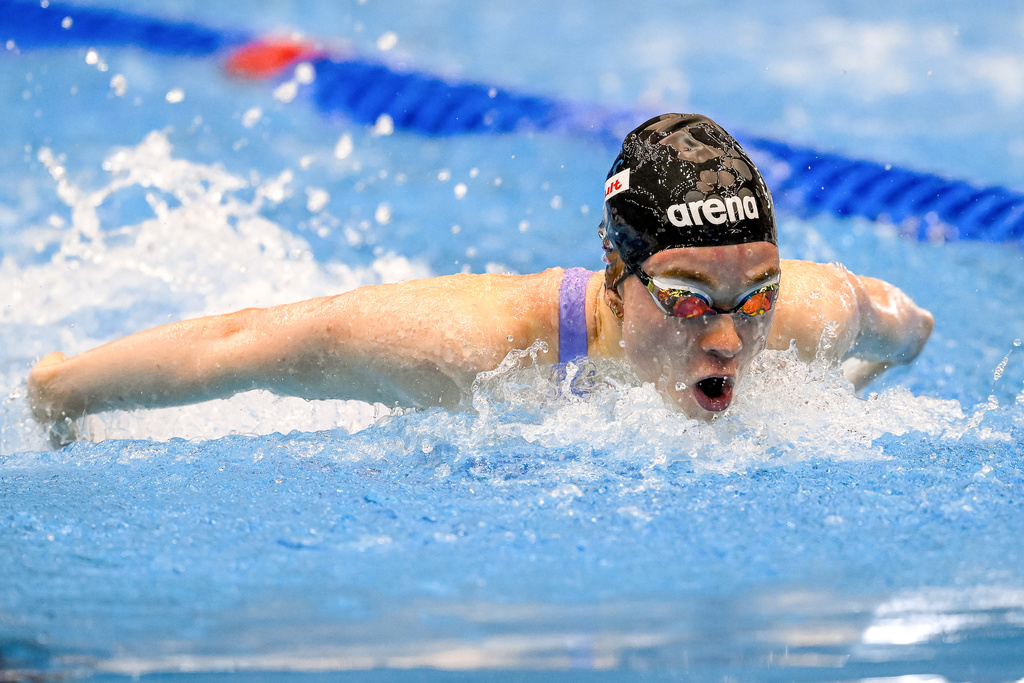 swimireland's tweet photo. 𝗪𝗼𝗺𝗲𝗻 𝟱𝟬𝗺 𝗕𝘂𝘁𝘁𝗲𝗿𝗳𝗹𝘆

Ellen Walshe smashes the 50m Butterfly 𝗜𝗿𝗶𝘀𝗵 𝗦𝗲𝗻𝗶𝗼𝗿 𝗥𝗲𝗰𝗼𝗿𝗱 to progress to this evening's semi-final in 25.65.

Ellen was 14th overall, knocking .25 off her own 2022 record of 25.90!

The Templeogue swimmer is back in the pool shortly for the 200m IM.

#Budapest2024