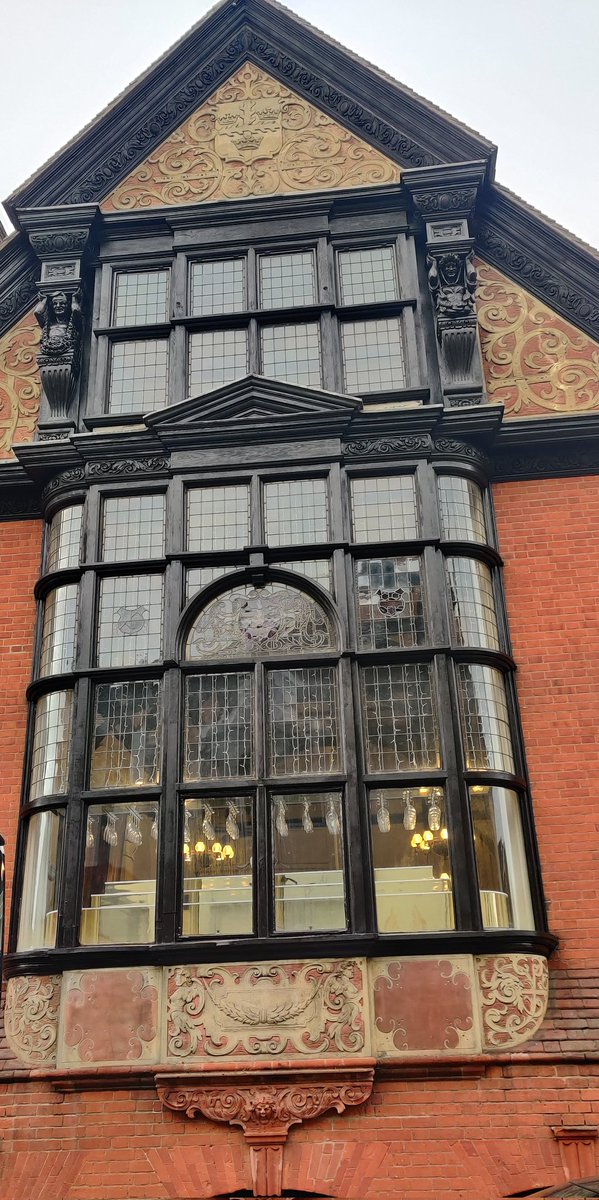 ColCivicSociety's tweet photo. Today's splendidly elaborate oriel #AdventWindow from #Colchester can be found on the front of the Grade ll listed former Public Library in West Stockwell Street.

It was built in 1893 to the designs of Brightwen Binyon and opened in 1894.

More:

https://t.co/Ja4MR1XwYG https://t.co/rSq810zsIq