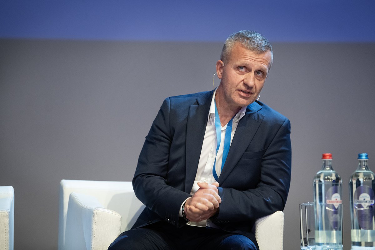 Soitec_Official's tweet photo. 👏What an incredible experience at the #European Forum for Electronic Components and Systems (#EFECS) 2024 where over 900 participants gathered to shape Europe’s microelectronics future !
#EFECS2024 #ChipsAct #LabToFab #Microelectronics #EUCompetitiveness https://t.co/bGiF7lfqMf