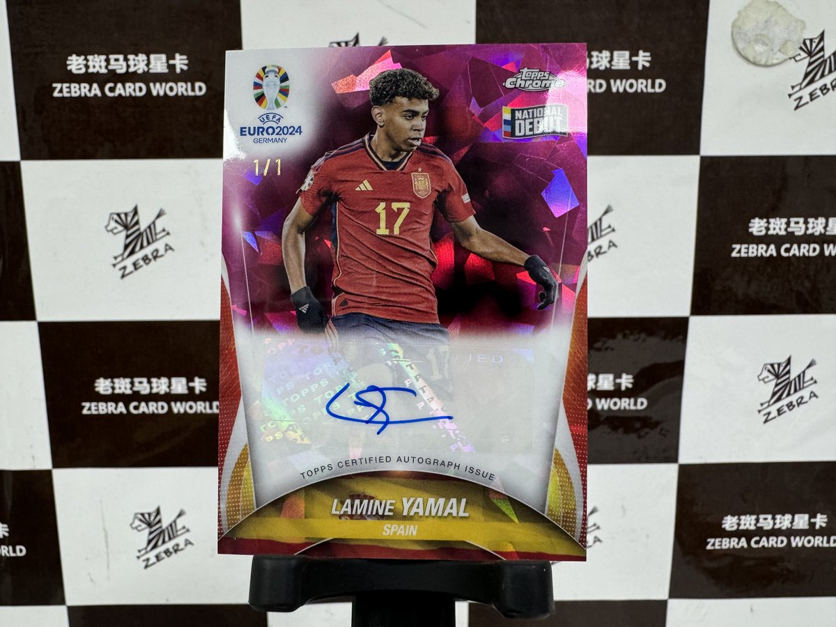 GOGOGO！Zebracards take out  Lamine Yamal Base Autograph  1OF1  Padparadscha from 2024 TOPPS Chrome Sapphire Edition UEFA EURO！！！This happened in Qingdao，China! ！！！