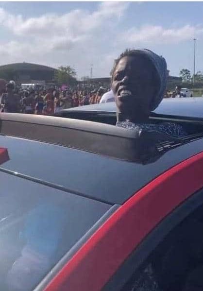mulangi22's tweet photo. @thoughtsofapg Tilipo lipo. Me arriving for nomination apa so 😂 https://t.co/K8QFJWhvGq