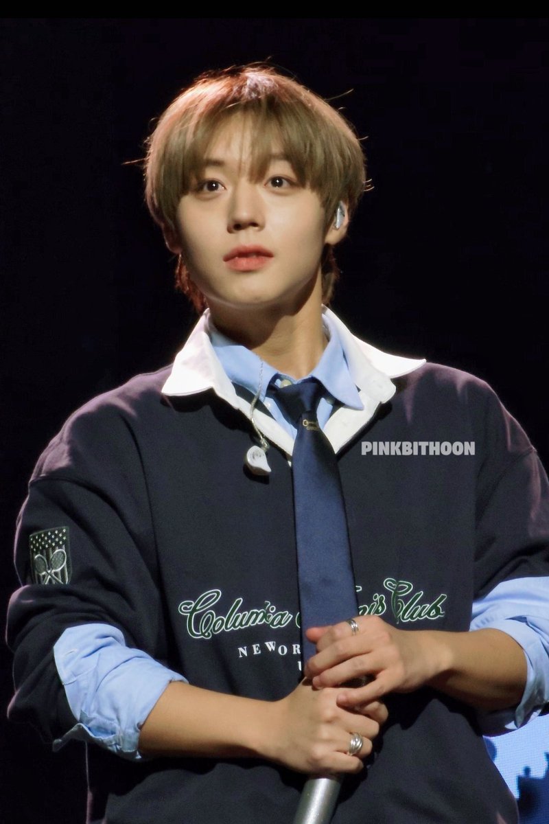 Pinkbithoon's tweet image. 241208 박지훈 팬미팅 'OPENING' in 대만
#박지훈 #parkjihoon 

가위✌🏻 바위✊🏻 보🖐🏻