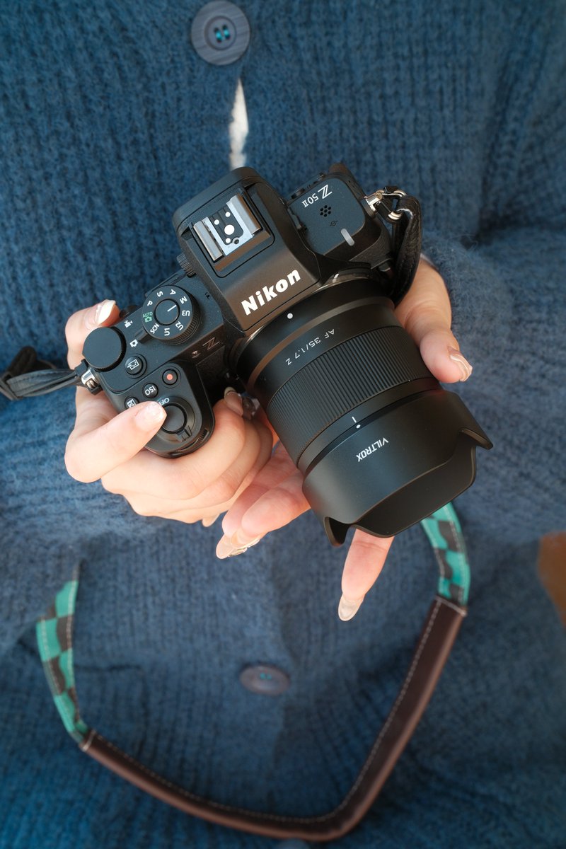 ViltroxOfficial's tweet photo. #Peview AF 35mm F1.7 Z with Nikon Z50 II🥳
@ HIRO_午饭饭
#viltrox #viltroxlens #viltrox35mmf17 #Nikon #NikonZ50II #Nikonphotography #photography #photographygear #cameralens #cameragear #newproduct #streetphotography #portraitphotography https://t.co/RB2l4nYHR9