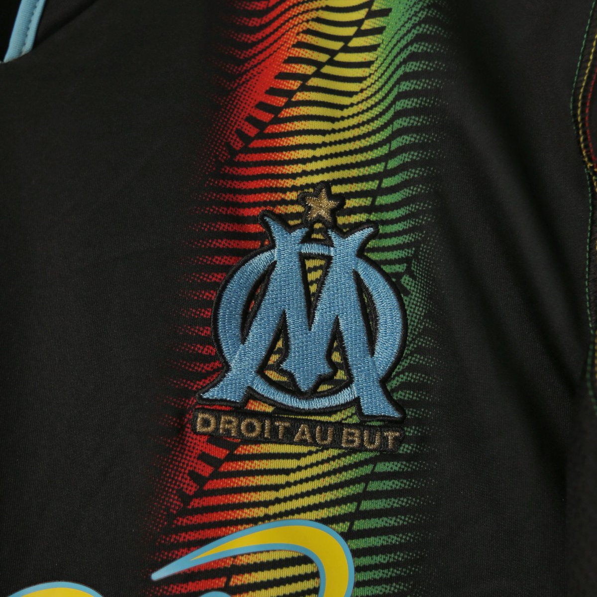 ClassicDiez's tweet photo. ✅
Olympique de Marseille 10/11 Third
Size M
Authentic Adidas
🇫🇷 

Condition: Good
Location: Kew East, Melbourne

Check out more football shirts for sale
https://t.co/krtdfbRIeC

#footballshirts #footballkits  #classicfootballshirts  #fyp #forsale #available #france #marseille https://t.co/Tb91RtaNT4