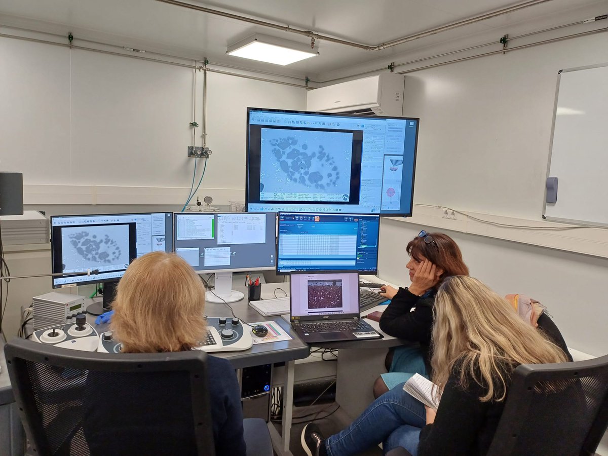 DST UNIFI (@dstunifi) on Twitter photo Diletta Paghi dottoranda del DST nel suo periodo all'estero sta lavorando in collaborazione con la Universitat de Vic e la UPC di Barcellona per lo studio di smalti ceramici antichi
<a href="/uvic_ucc/">UVic-UCC</a> <a href="/la_UPC/">Universitat Politècnica de Catalunya (UPC)</a>
#dstunifi #unifirenze
#ceramiche #provenienza #phd #maiolica #smalticeramici Diletta Paghi dottoranda del DST nel suo periodo all'estero sta lavorando in collaborazione con la Universitat de Vic e la UPC di Barcellona per lo studio di smalti ceramici antichi
<a href="/uvic_ucc/">UVic-UCC</a> <a href="/la_UPC/">Universitat Politècnica de Catalunya (UPC)</a>
#dstunifi #unifirenze
#ceramiche #provenienza #phd #maiolica #smalticeramici
