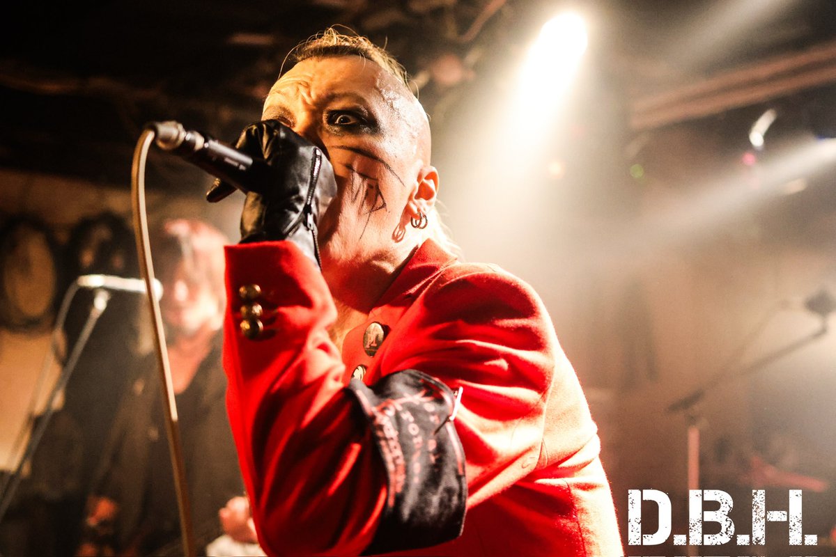 deadbonehanging's tweet photo. Verbal ironic Psychopath.
Kyo

2024 Tokyo Japan

#DBH_VIP
#DeadBoneHanging
#VIP
#VerbalironicPsychopath
#HappyBirthdayYABUKI https://t.co/eJqsJriGBi