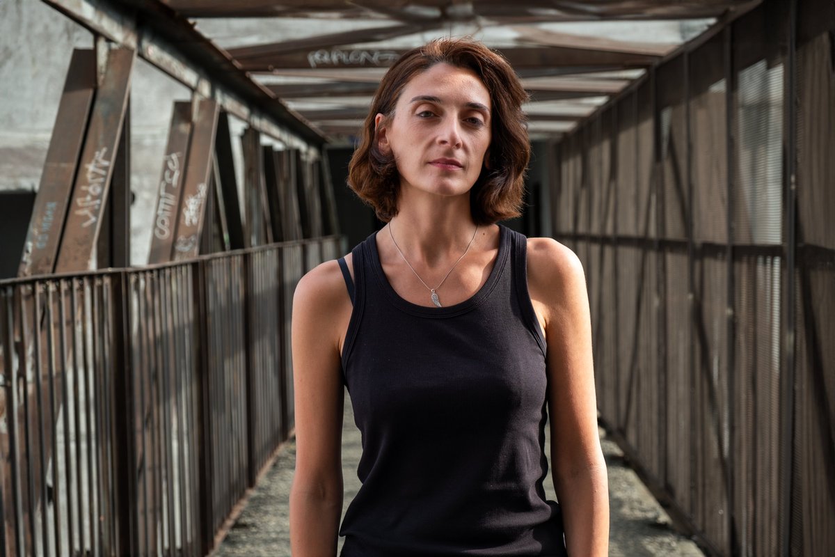 This #HumanRightsDay we honour all the brave defenders working to protect human rights, sometimes at the price of their own safety.

Today we share the #PortraitsofStrength of Natia Tavberidze, the coordinator <a href="/HRHTbilisi/">HRH Tbilisi</a> in #Georgia. 
Her interview: ➡️bit.ly/47OmdbI
