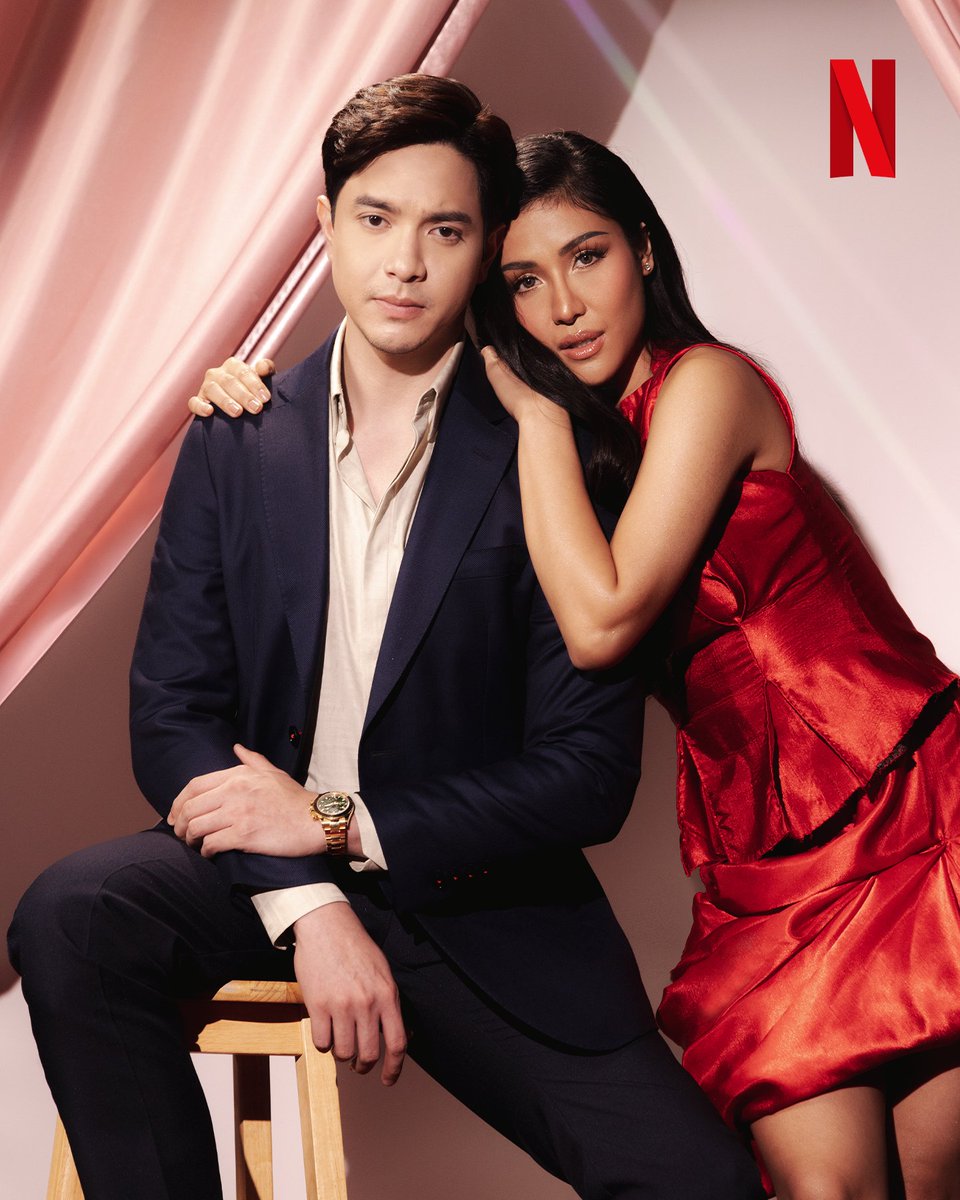 Netflix_PH's tweet photo. last night’s brief reunion between teresita and eduardo just had me screaming more more more more. i love alden and sanya, your honor🔥  

#PulangAraw #AldenRichards #SanyaLopez https://t.co/eWFY4fQedT