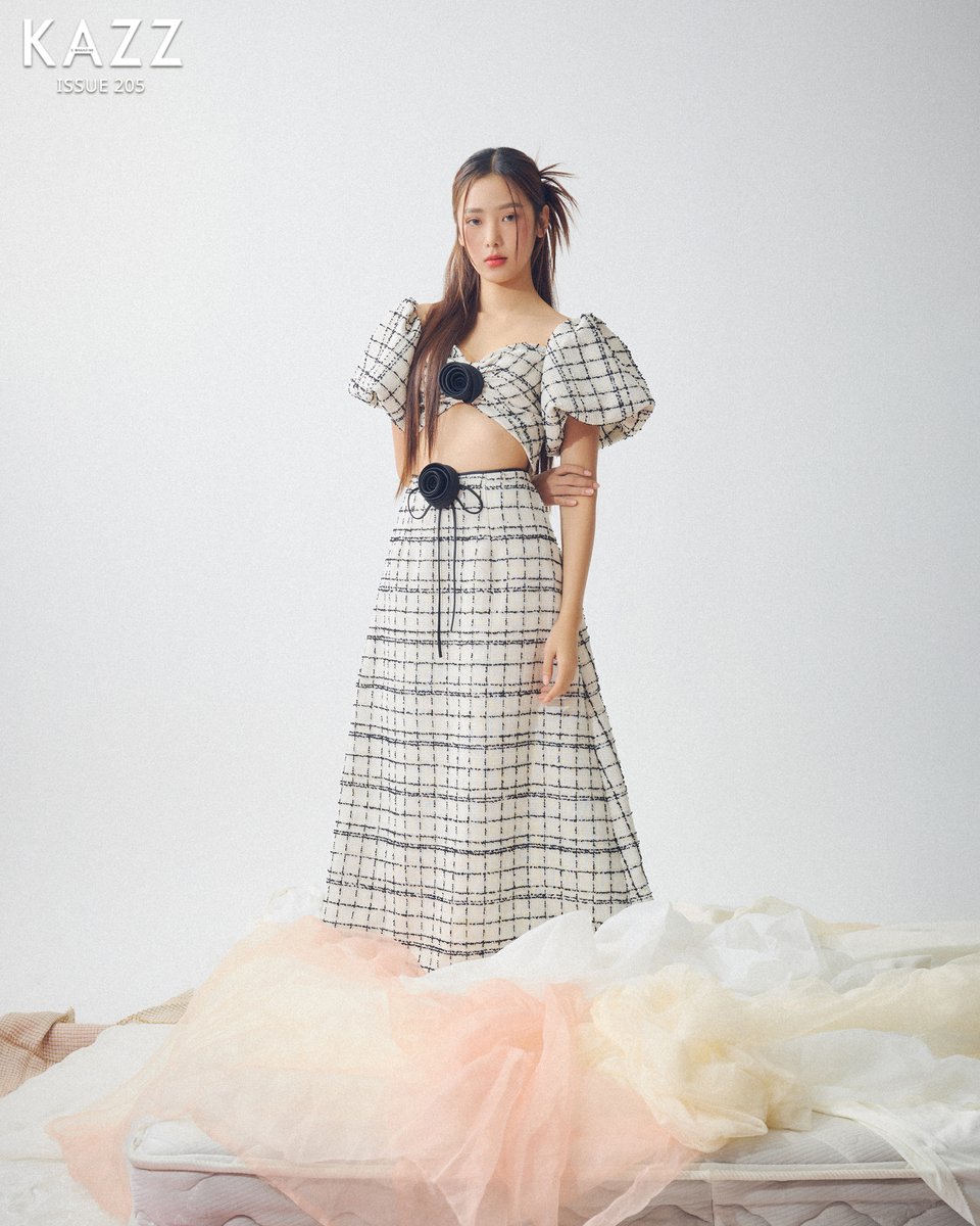 Kazzmagazine's tweet photo. #KAZZxNamtanFilm 

ความสวยที่ไม่ต้องหาถึงพลูโต เพราะดาวโลกมีความสวยของ 'น้ำตาล - ฟิล์ม' บนปก KAZZ MAGAZINE issue.205 จับจองดาวที่สวยขนาดนี้��ด้แล้ววันนี้💫

➖พรีออเดอร์ : https://t.co/E1xJw9BLj2 
➖Foreigners :  https://t.co/S3S34ZzfIG 

#KAZZMAGAZINE #NamtanFilm https://t.co/twhxxyoCWf