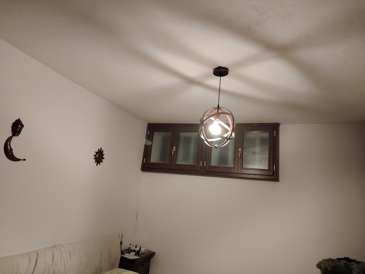 goecolighting's tweet image. Transform your space with this rustic yet modern pendant light! Its warm glow and unique design create a captivating ambiance. 🌟
#RusticLighting #InteriorDesignGoals