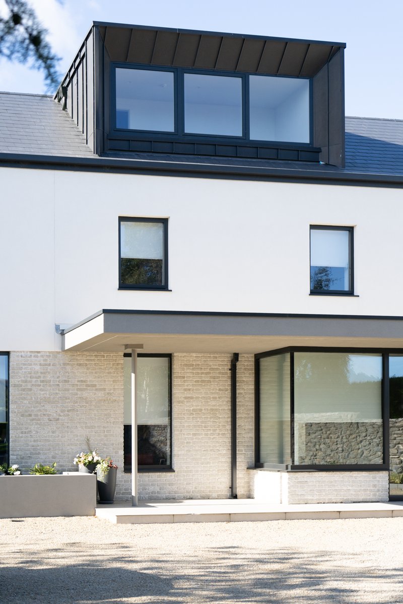 DublinDesignSt's tweet photo. A canopy creates as sense of arrival at this substantial home refurbishment.    https://t.co/dynblovo0Z https://t.co/AzJns5unjq