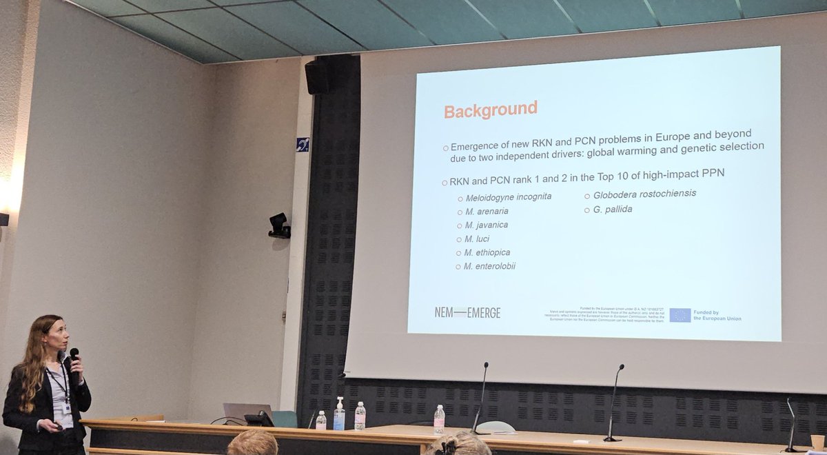 NEMEMERGE's tweet photo. #NEMEMERGE attracts attention at the 5th Annual #EURL Workshop for Plant Parasitic Nematodes💯

Barbara Geric Stare from @KISinstitut presented the project and its activities. Representatives expressed interest in being informed about the results. 

Moreℹ️https://t.co/RzXN2xXUxl https://t.co/L3ymcIbs75