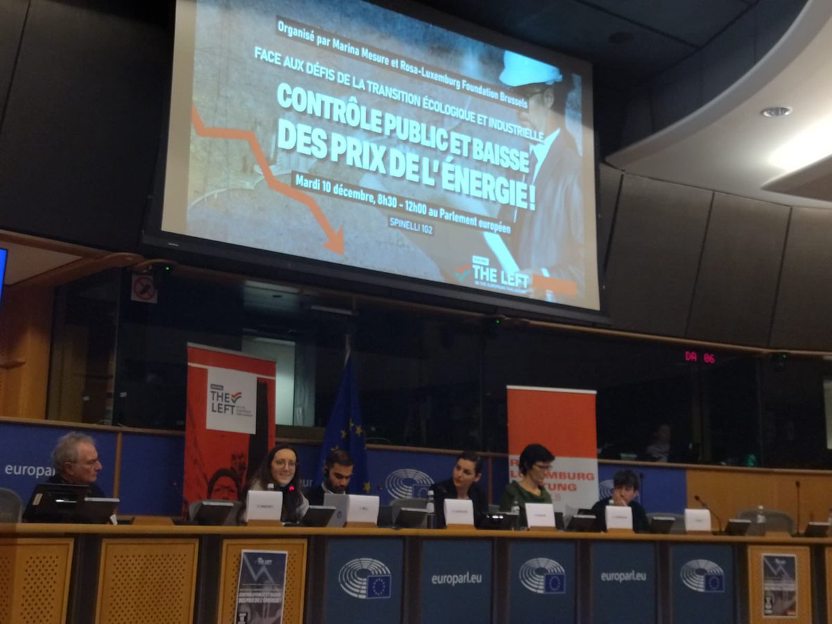 EPSUnions's tweet photo. "Privatisation isn't the answer to Europe’s energy &amp; climate crisis.”

Today, we’re at @Europarl_EN to discuss how public ownership can pave the way for a fair, green energy transition.

📚 Launching a new @TUED_global report: ‘Mapping a Public Pathway.’ https://t.co/uE0z4IZVaP