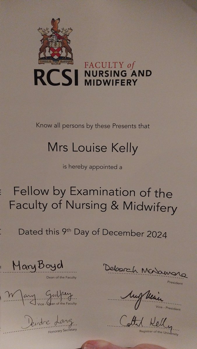 Louise Kelly tweet media