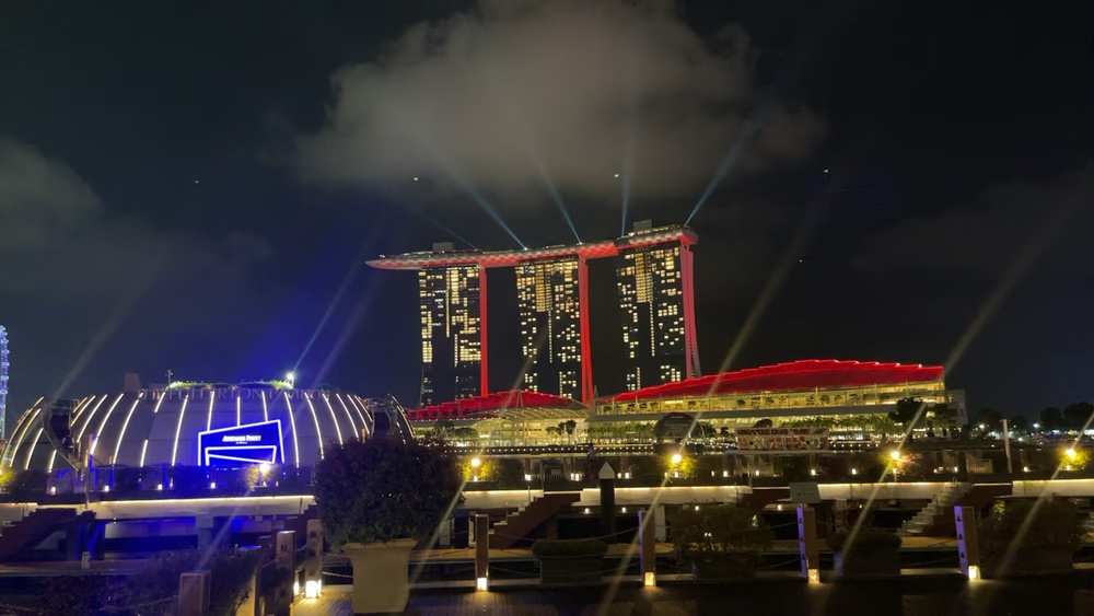 DonalNFTs's tweet image. GM.

Which image is real?

#trueshot #NFTs