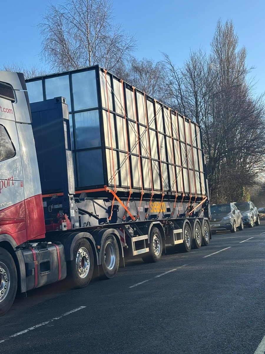 New machine delivery day.  Another huge SMEC (Samsung) lathe, an SL6500M, being delivered to an existing user.  With 1 metre swing x 5 metres turning length, it's an absolute beast, see the whole SMEC range only at Dugard in the UK: buff.ly/3khzSjm #dugard #smec #cnclathe