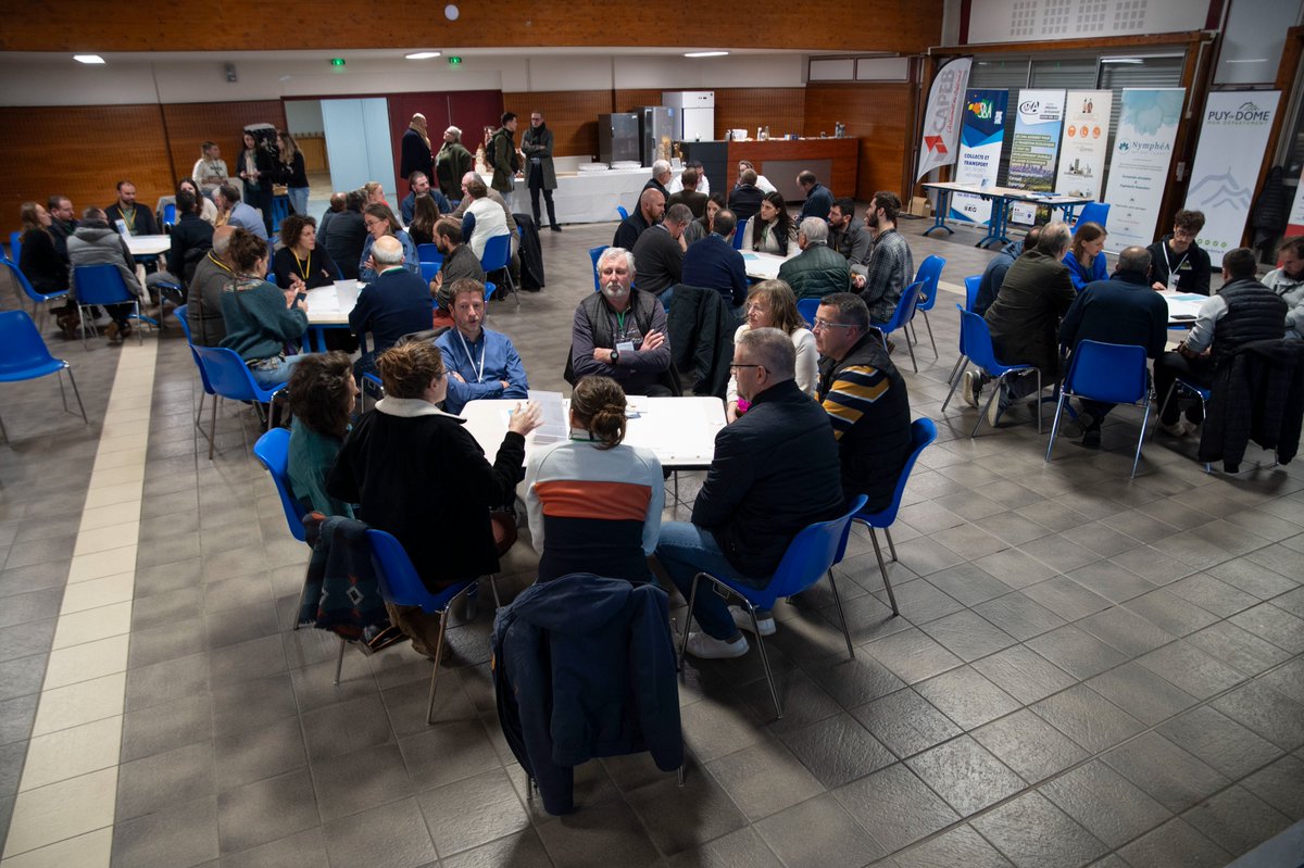[Coop'BTP]
60 élus et professionnels du BTP étaient présents à la Coop'BTP jeudi 5/11. L'inauguration a été faite en présence de Lionel Chauvin, président du SBA. Au cours de cette soirée, ils ont pu réseauter et échanger sur les bonnes pratiques autour de l'économie circulaire