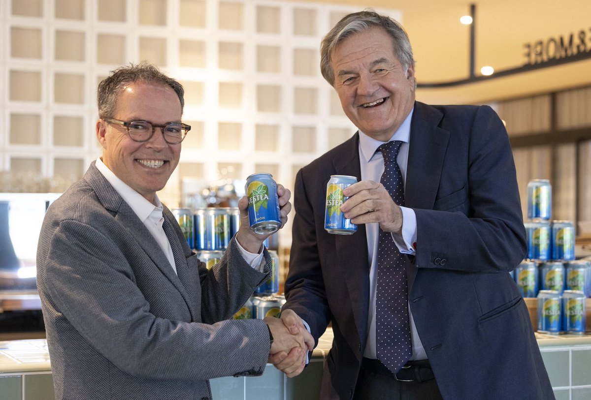 Confirmado: Damm cierra un acuerdo con <a href="/Nestle_es/">Nestlé España</a> para producir y distribuir Nestea en España.
Coca-Cola no renovará su contrato con la suiza y el grupo cervecero se encargará de Nestea desde su fábrica de refrescos en Valencia.

|| Más info 👉🏽 reasonwhy.es/actualidad/dam…