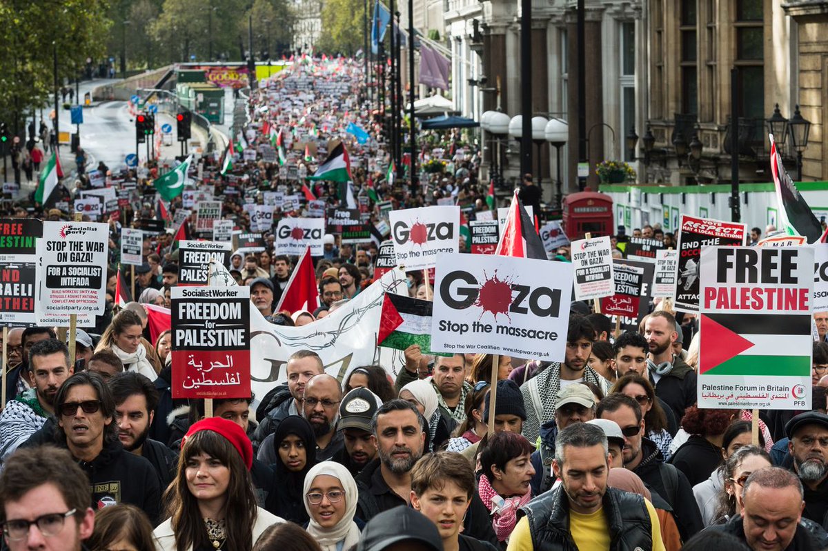 Dalia__2000's tweet photo. I believe the solidarity with the oppressed people of #Gaza stems from our shared humanity, transcending region, religion, language, and social class. Therefore, it concerns all free people worldwide and cannot be extinguished, even if suppressed in some areas.
#CINvsDAL https://t.co/xUdqDlDfN4