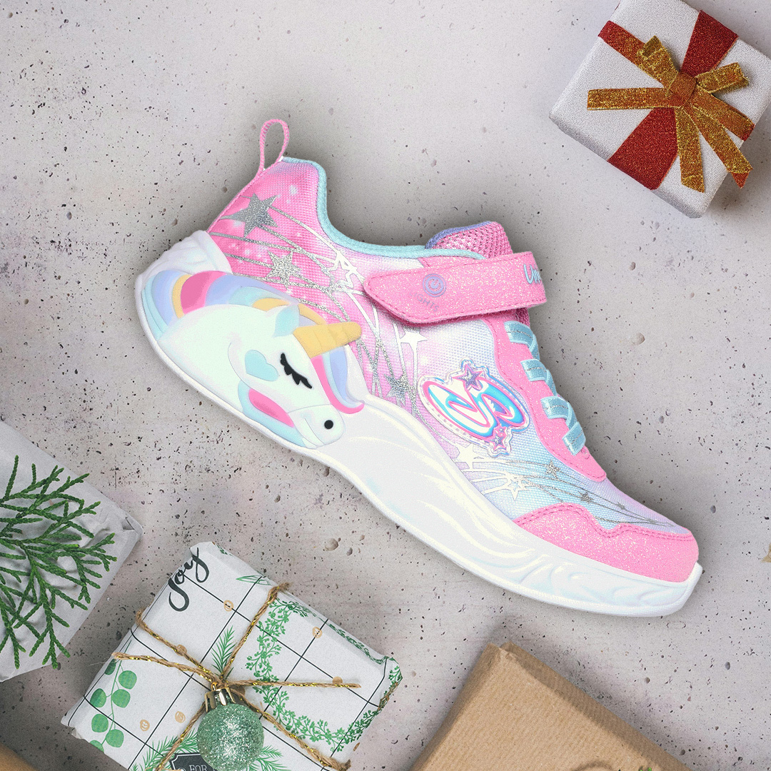 SkechersSpain's tweet photo. @iryo_eu Hola @iryo_eu,
Desde Skechers queremos ayudar a Papá Noel a sorprender a Mia cumpliendo uno de sus deseos con unas Skechers de luces, ¿os animáis? 🙃
Los cambios con Iryo y Skechers son más fáciles y “cómodos” 😉 https://t.co/F17W1IROdr