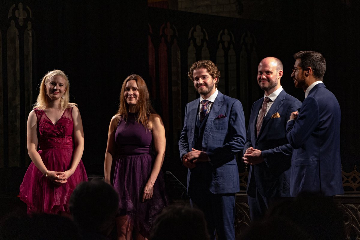 2024 a été une année riche en projets, en rencontres et en évènements pour l'Association. Un grand merci à nos adhérents, partenaires, spectateurs et à nos merveilleux bénévoles ! ✨
📷 Retrouvez un aperçu en images des temps forts de l'Association.