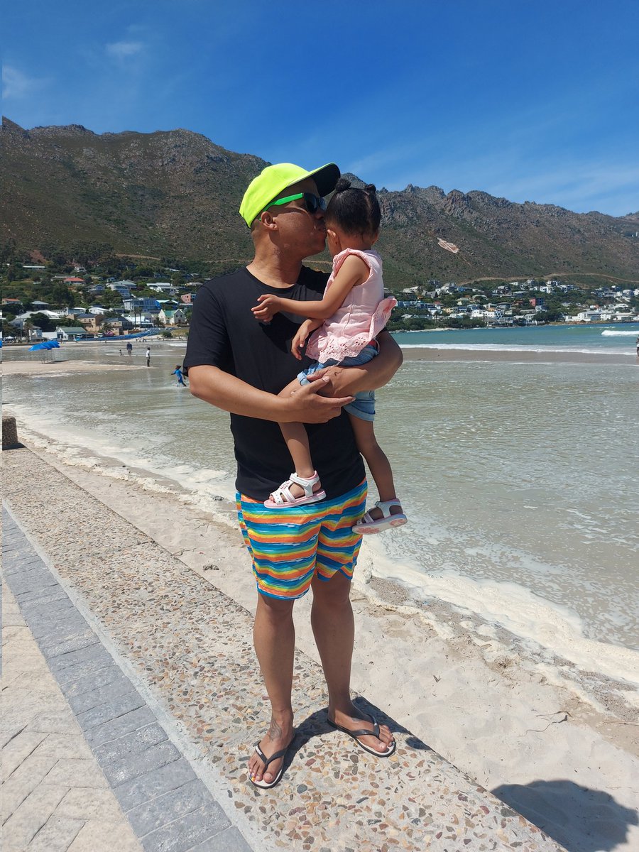 RobinAdamsZA's tweet image. Everybody loves the sunshine.
🌞🙏🏽🇿🇦
#BeachBums #CapeTownStateOfMind #KeDezembaBoss