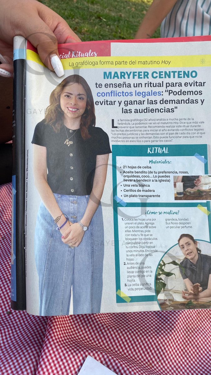 JharimaSoledad's tweet photo. @MrDoctorOficial  creo que te tengo la solución a tu problema 🤭 madre mia, yo no sé cómo los abogados de M Cote no ven estas cosas y la dejan de defender 🤣 ya que ni ella misma cree el que sirvan los abogados 🤣 #mc #grafocafe #MrDoctorOficial #LibertadDeExpresionMrDoctor https://t.co/CHo1YRbxxT