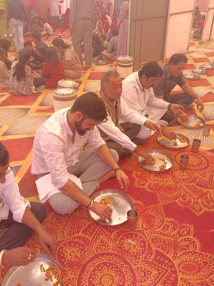 1/2
आभार राजस्थान 🙏🏽

मुकाम । काकड़ा । मोरिया-मुंजासर
