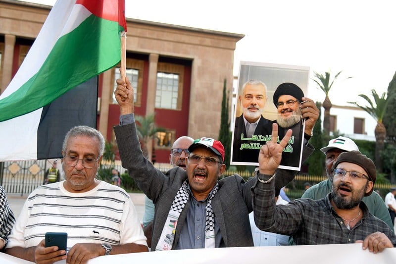 كل من دعم نصر الله حزب الله و ايران فهو بطريقة مباشرة كان يعلم و يدعم وحشية بشار الضبع ضد شعبه و ماشاهدناه في سجن صيدنايا ليس بمفاجىء ،و ماهو الى جزء بسيط مما عانى منه الشعب السوري، ايران و حزب الله و روسيا كانوا يحمون الطاغية الذي عذب و نكل بالسوريين و بعض المغاربة يطبلون لهم 🙃