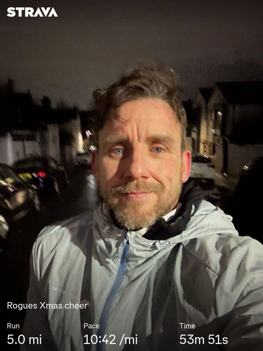 5 cold wet miserable miles but all in good company ⁦<a href="/RogueRunnersUK/">Rogue Runners UK</a>⁩! Was nice to get home to a hot shower..Monday miles! Up the runners 🏃🏻 ⁦<a href="/TheJogShop1/">The Jog Shop</a>⁩ ⁦<a href="/balega/">Balega International</a>⁩ ⁦<a href="/UKRunChat/">UKRunChat</a>⁩ ⁦<a href="/BrightonMarathn/">Brighton Marathon Weekend</a>⁩